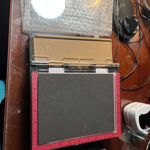 EUC Red Mini Misti Stamping Tool - Picture 5 of 7